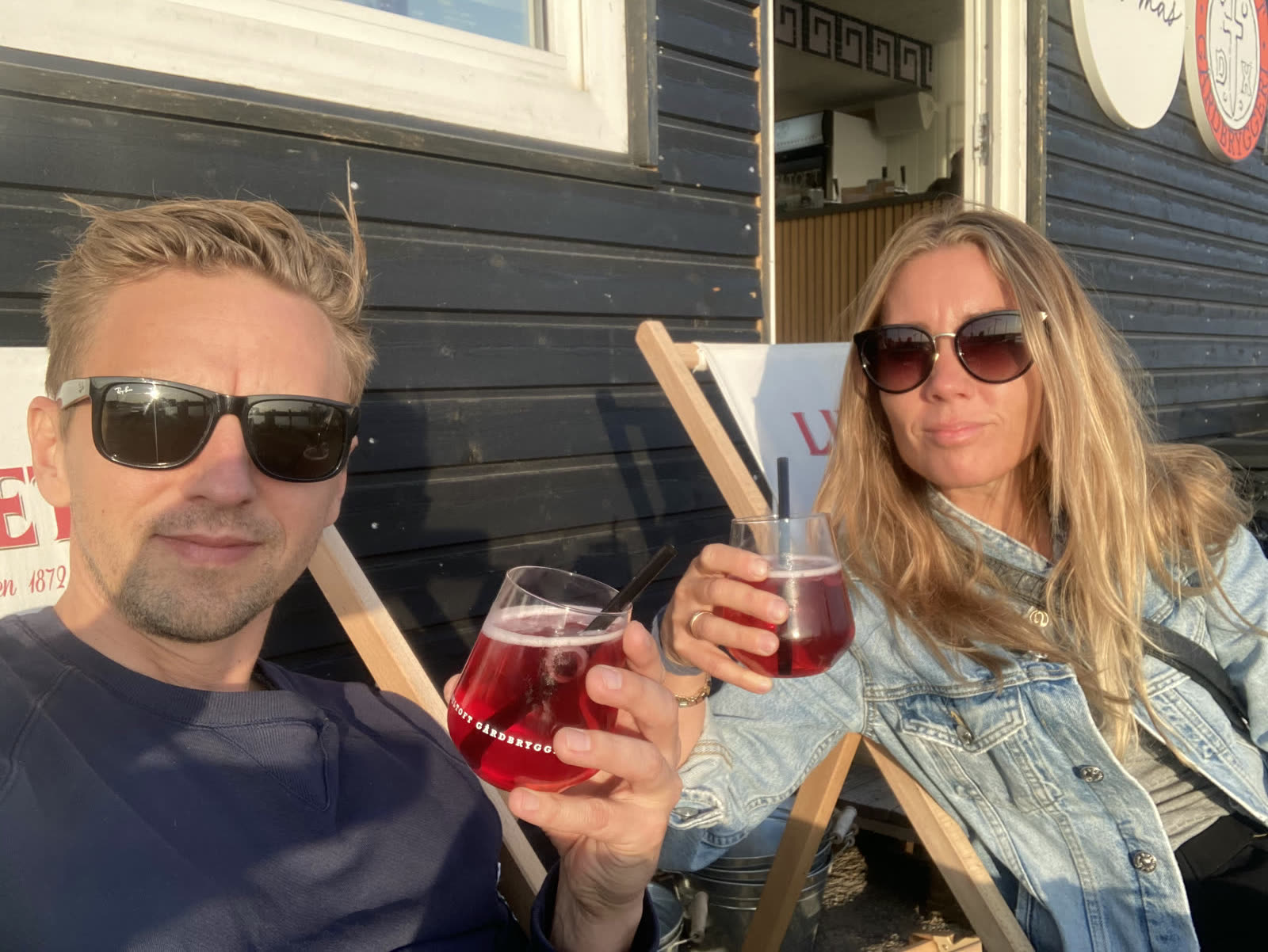 Kaffe i solen på Aarhus Ø